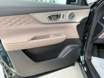 Chery Tiggo-8