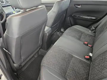 Suzuki Vitara 1.4 Boosterjet 6AT MHEV Spirit - Editie Limita