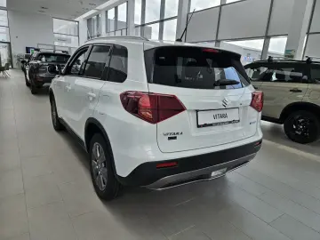 Suzuki Vitara 1.4 Boosterjet 6MT MHEV Passion - Tractiune Fa