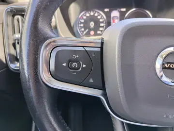 Volvo Xc-40
