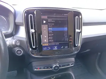 Volvo Xc-40