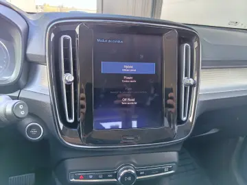 Volvo Xc-40