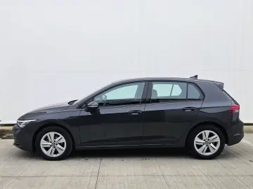 Volkswagen Golf 1.0 eTSI DSG Life