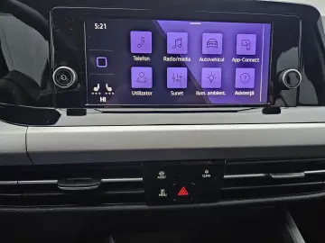 Volkswagen Golf 1.0 eTSI DSG Life