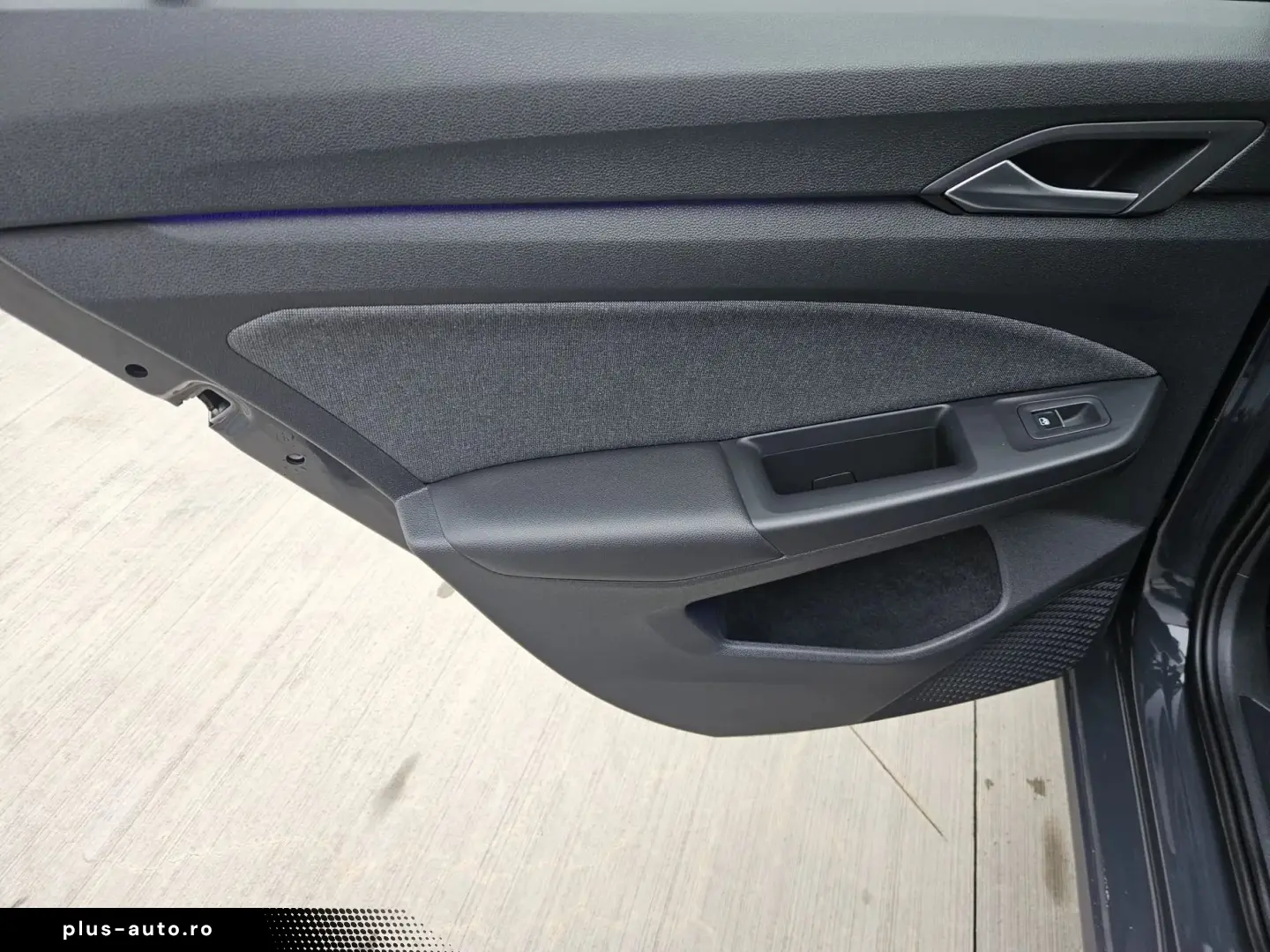 Volkswagen Golf 1.0 eTSI DSG Life