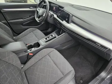 Volkswagen Golf 1.0 eTSI DSG Life