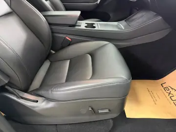 Tesla T-Model-Y