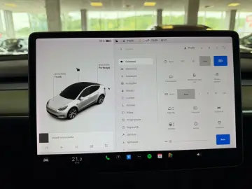Tesla T-Model-Y