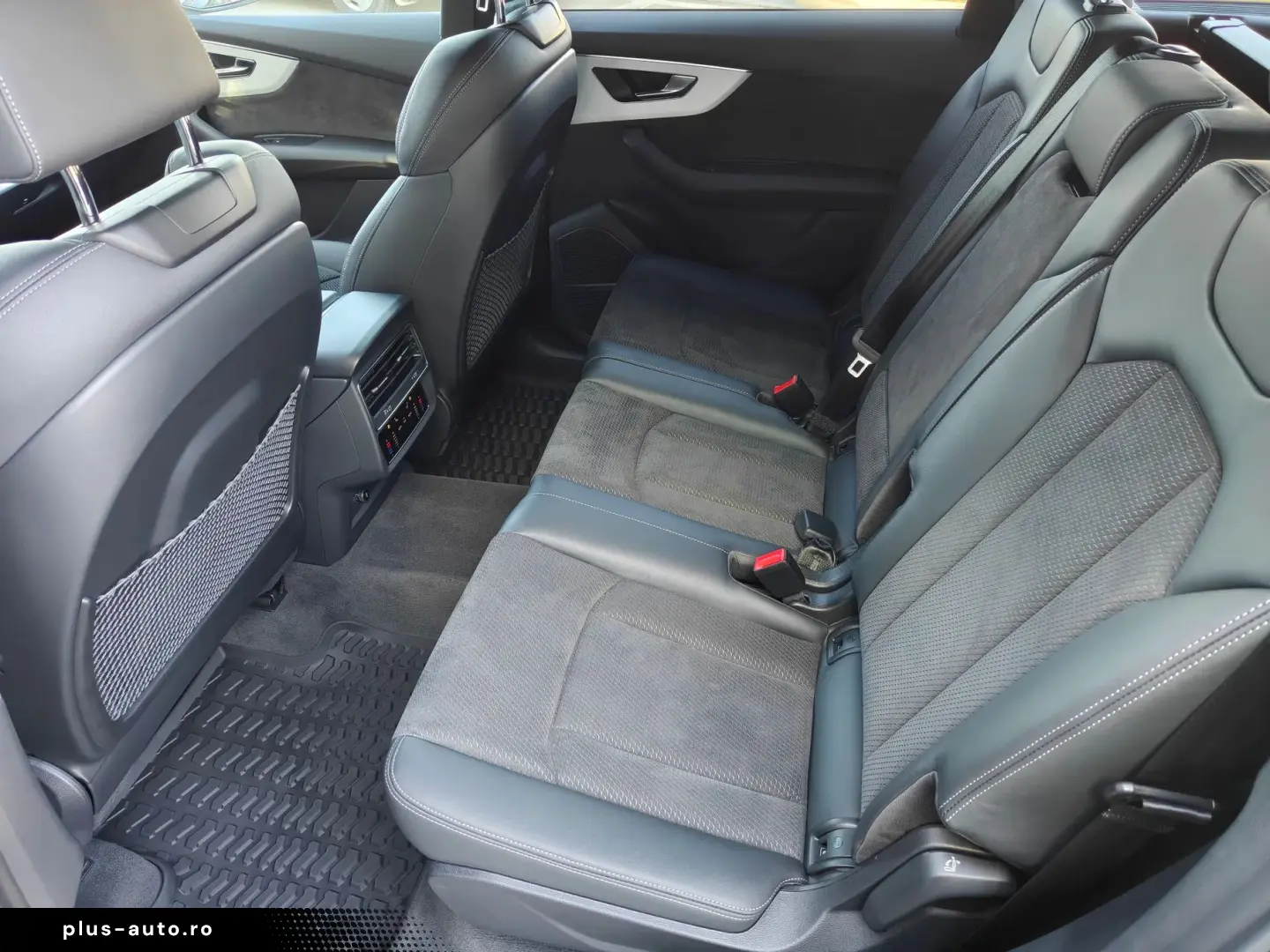 Audi Q7 quattro 3.0 TDI V6 Mild Hybrid 231 CP A8