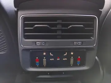 Audi Q7 quattro 3.0 TDI V6 Mild Hybrid 231 CP A8
