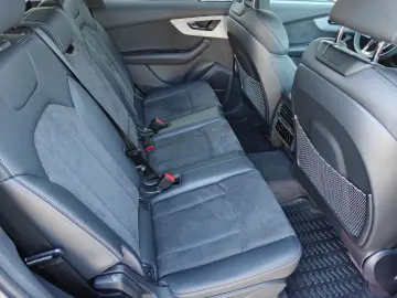 Audi Q7 quattro 3.0 TDI V6 Mild Hybrid 231 CP A8