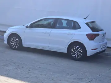 Volkswagen Polo 1.0 TSI Life 95CP   TVA deductibil   Garanti