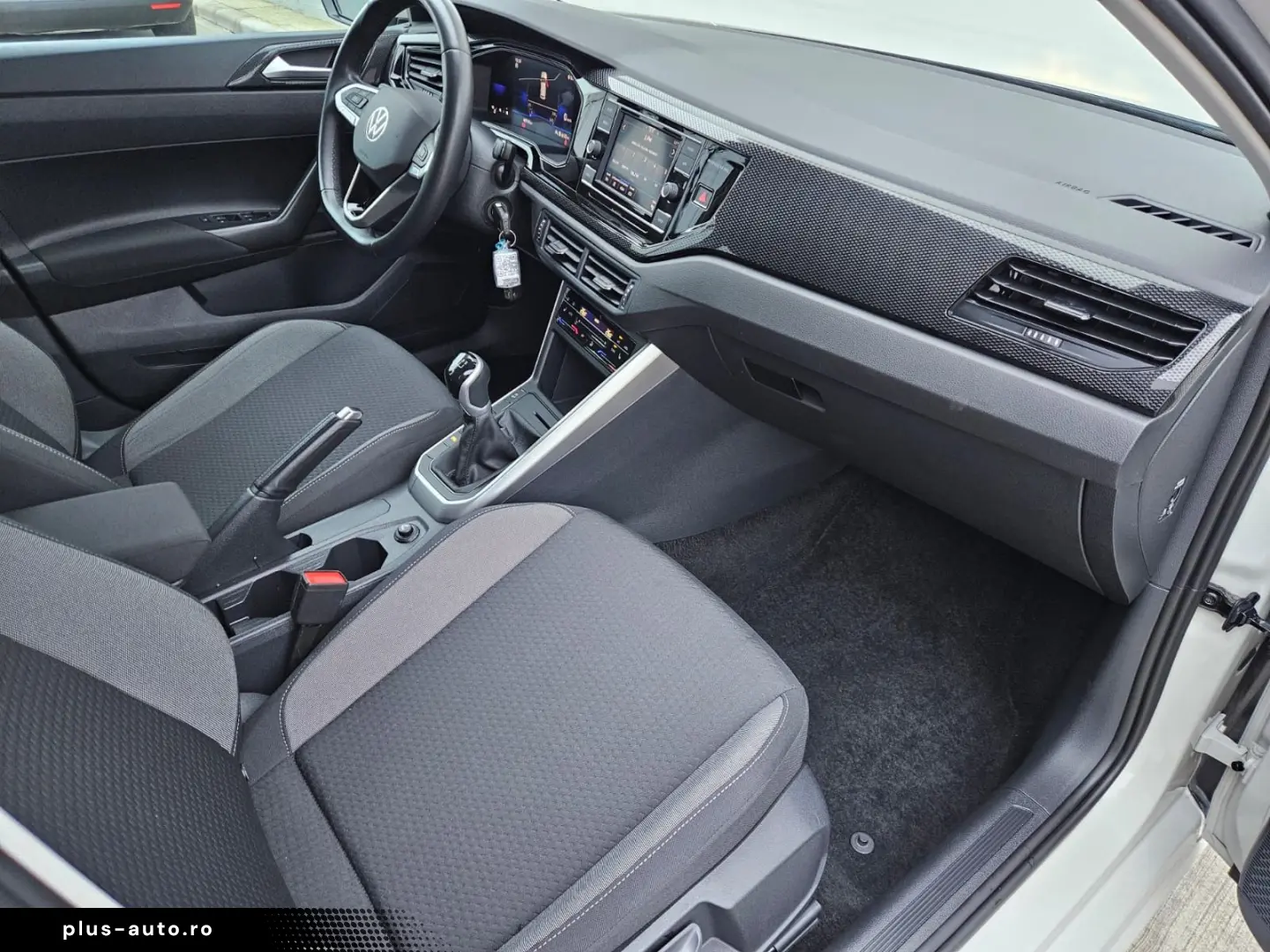 Volkswagen Polo 1.0 TSI Life 95CP   TVA deductibil   Garanti