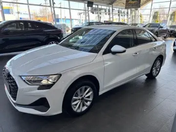 Audi A3 Limuzina 35 TFSI 150cp Stronic Mild Hybrid 2026