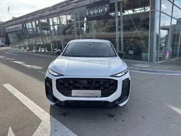 Noul Audi Q3 Sportback S Line 35 TFSI 150cp Stronic Mild Hyb