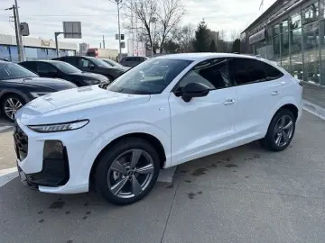 Noul Audi Q3 Sportback S Line 35 TFSI 150cp Stronic Mild Hyb