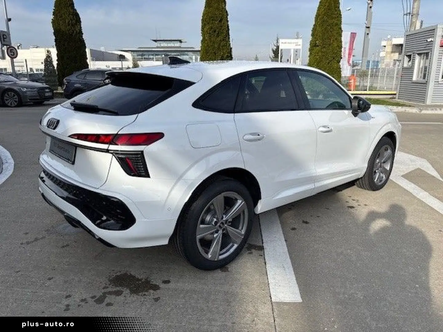Noul Audi Q3 Sportback S Line 35 TFSI 150cp Stronic Mild Hyb
