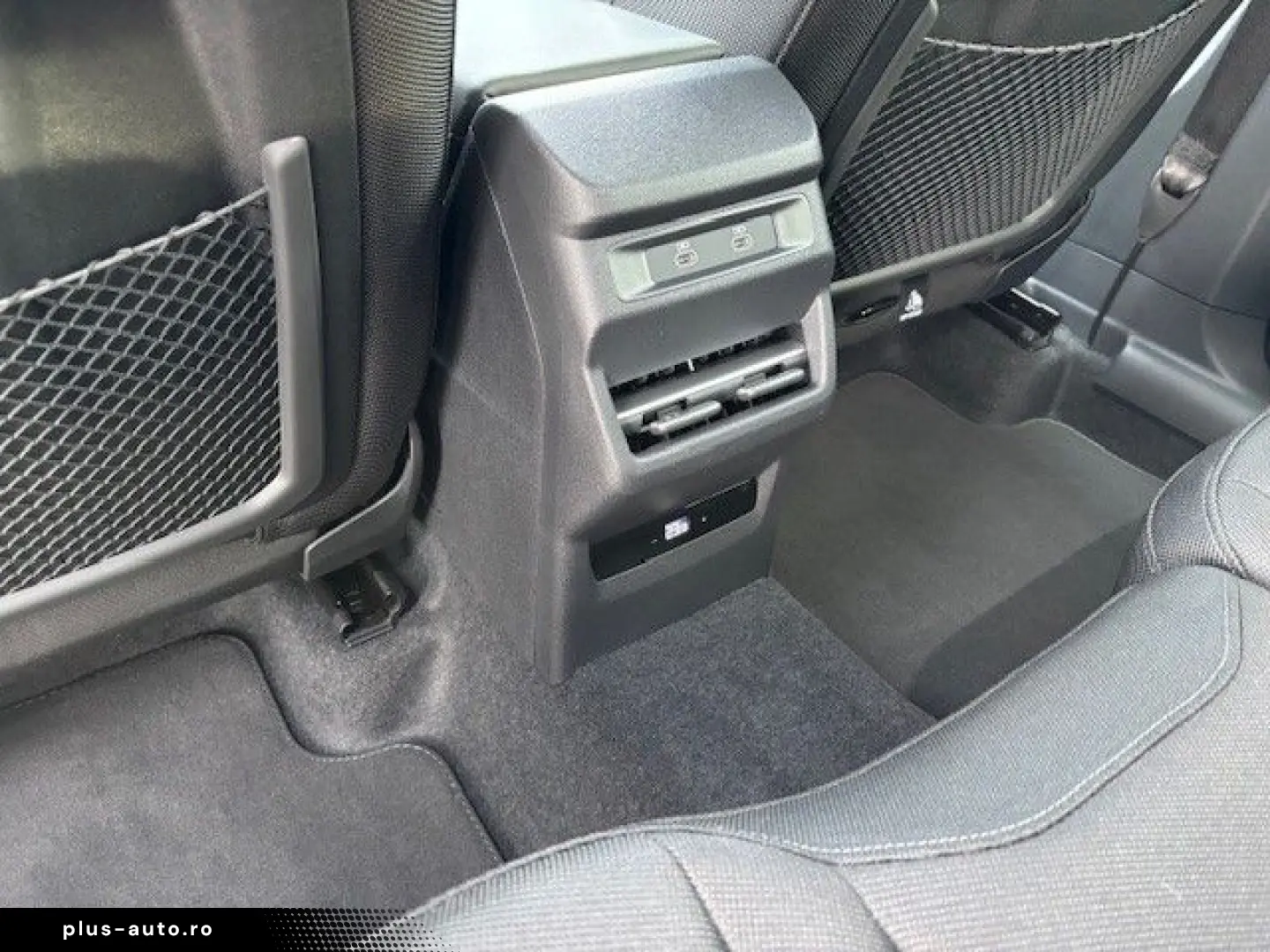 Noul Audi Q3 Sportback S Line 35 TFSI 150cp Stronic Mild Hyb
