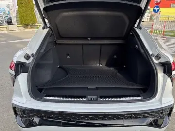 Noul Audi Q3 Sportback S Line 35 TFSI 150cp Stronic Mild Hyb
