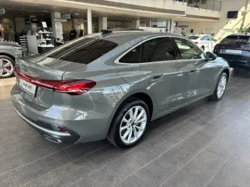 Audi A5 Limuzina 35 TFSI 150cp Stronic