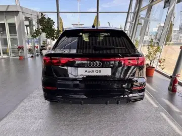 Audi Q8 PI 55 TFSI e quattro 290 kW   394 CP Plug in Hybrid