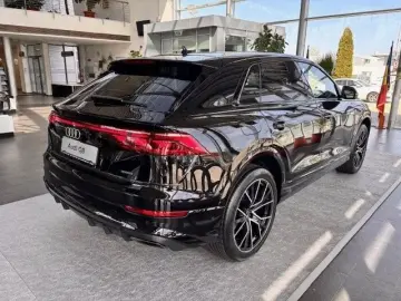 Audi Q8 PI 55 TFSI e quattro 290 kW   394 CP Plug in Hybrid