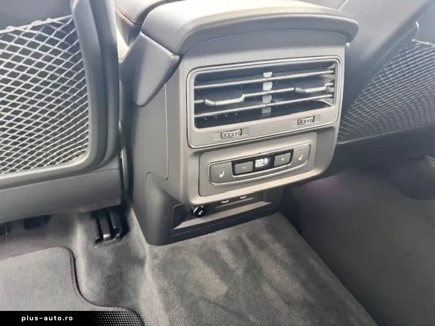 Audi Q8 PI 55 TFSI e quattro 290 kW   394 CP Plug in Hybrid