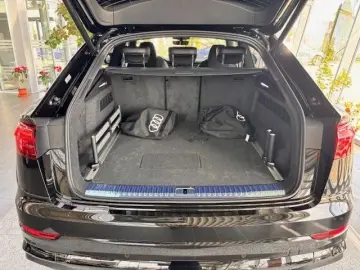 Audi Q8 PI 55 TFSI e quattro 290 kW   394 CP Plug in Hybrid