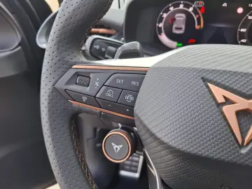 Cupra Terramar 1.5 e-TSI DSG7 MHEV 150CP – 2025  disponibil