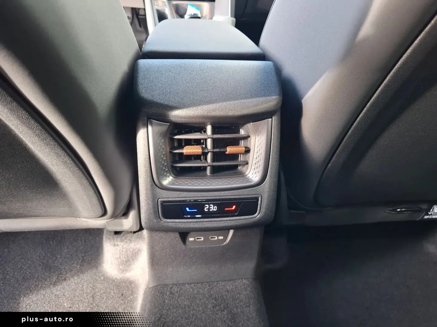 Cupra Terramar 1.5 e-TSI DSG7 MHEV 150CP – 2025  disponibil