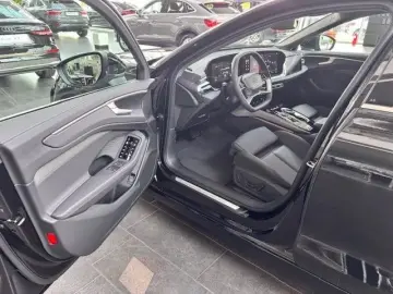 Noul Audi A6 Limuzina 40 TDI quattro 204cp Stronic Mild Hybr
