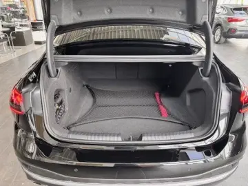 Noul Audi A6 Limuzina 40 TDI quattro 204cp Stronic Mild Hybr