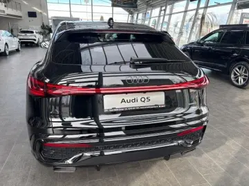 Audi Q5 Sportback 50 e-hybrid quattro 299cp