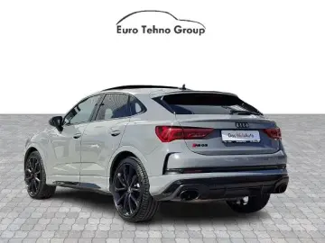 Audi Audi-Rsq3