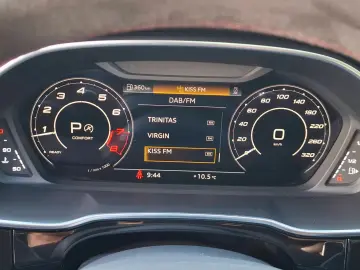 Audi Audi-Rsq3