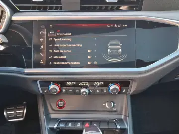 Audi Audi-Rsq3