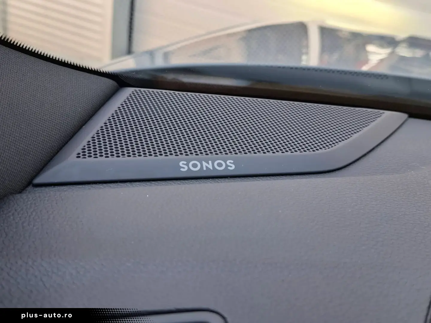 Audi Audi-Rsq3