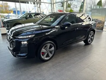 Noul Audi Q3 S Line 40 TFSI quattro 204cp Stronic