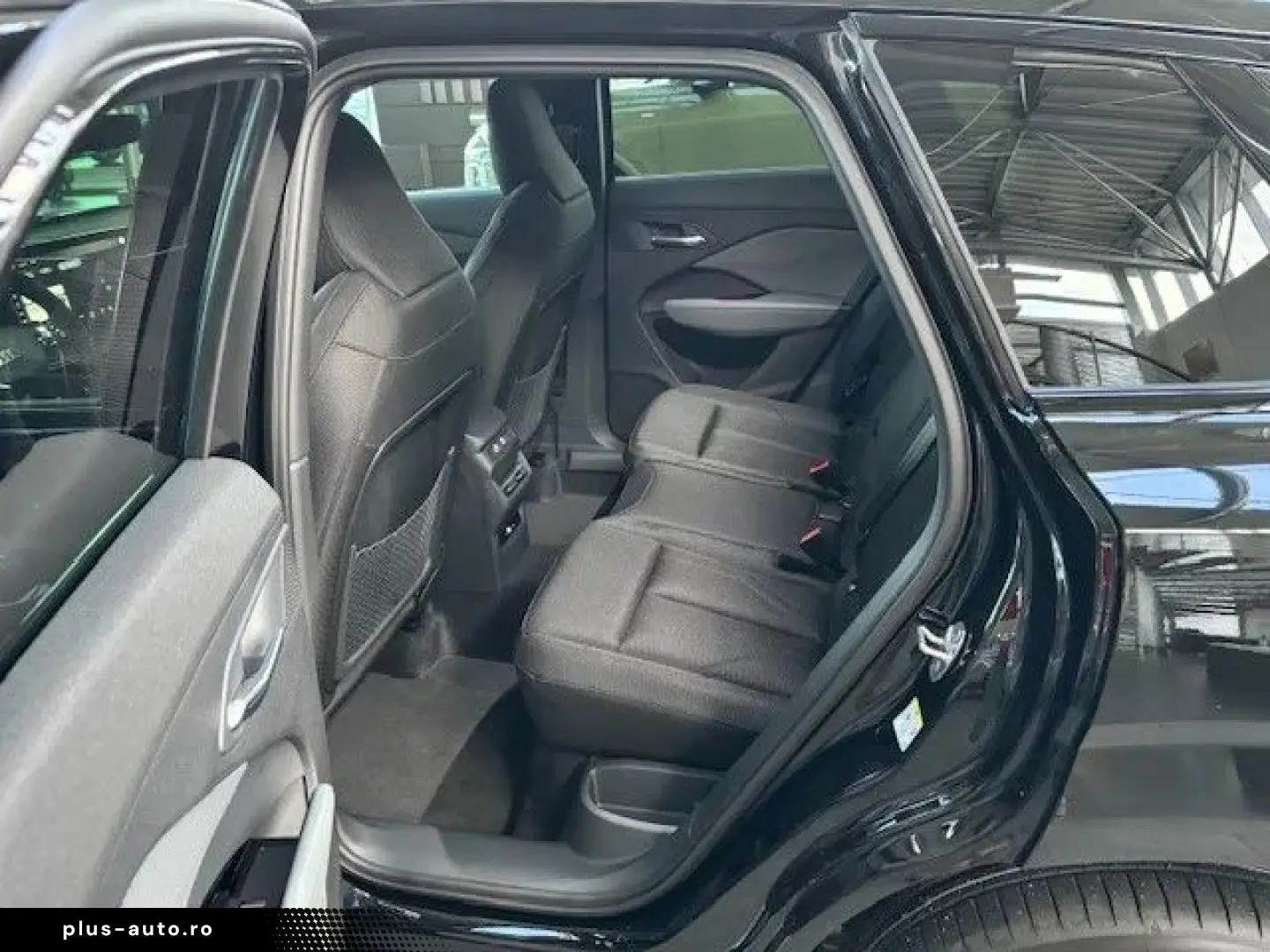 Noul Audi Q3 S Line 40 TFSI quattro 204cp Stronic