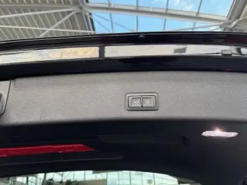 Noul Audi Q3 S Line 40 TFSI quattro 204cp Stronic