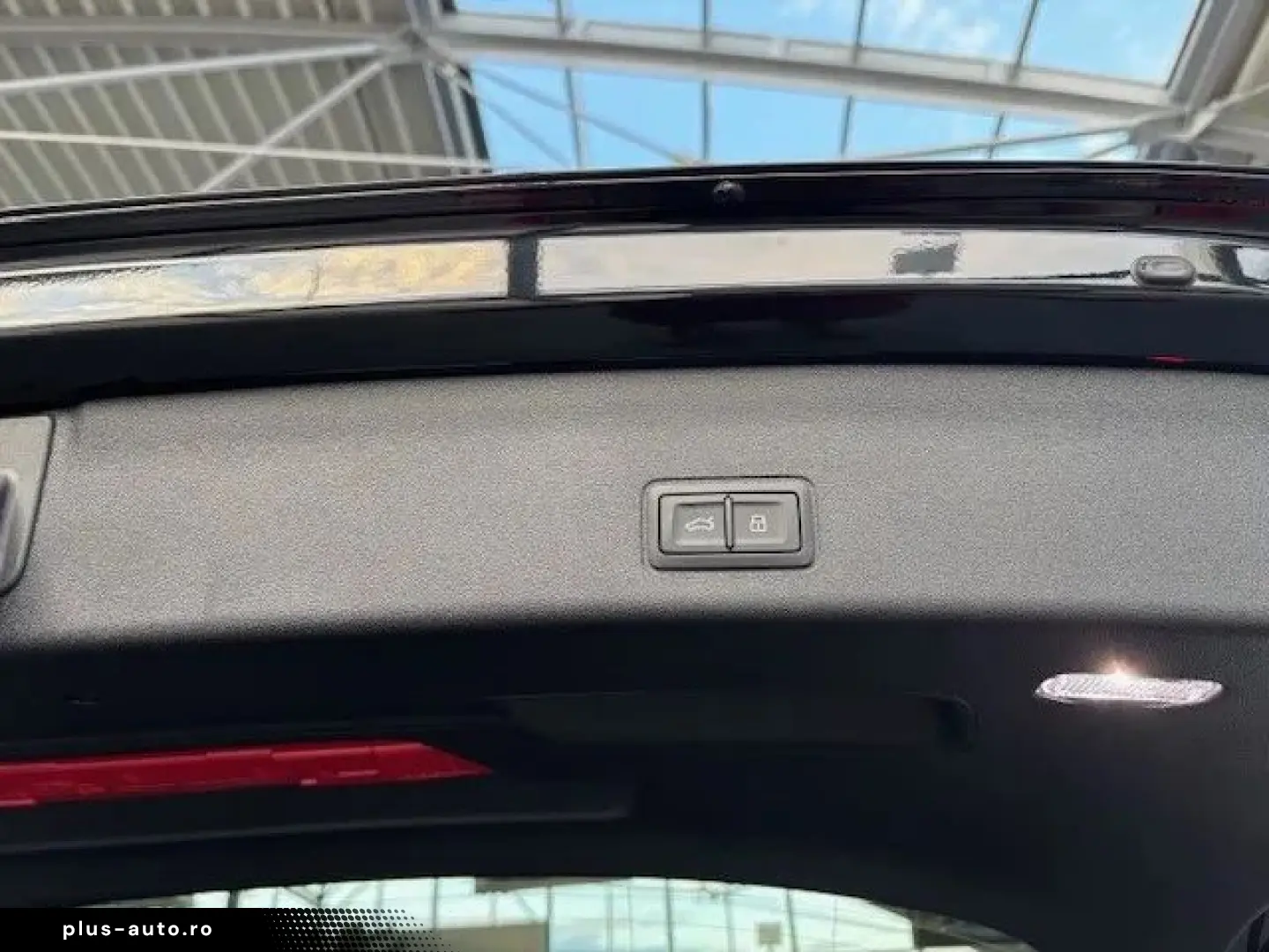 Noul Audi Q3 S Line 40 TFSI quattro 204cp Stronic