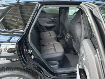 Noul Audi Q3 S Line 40 TFSI quattro 204cp Stronic