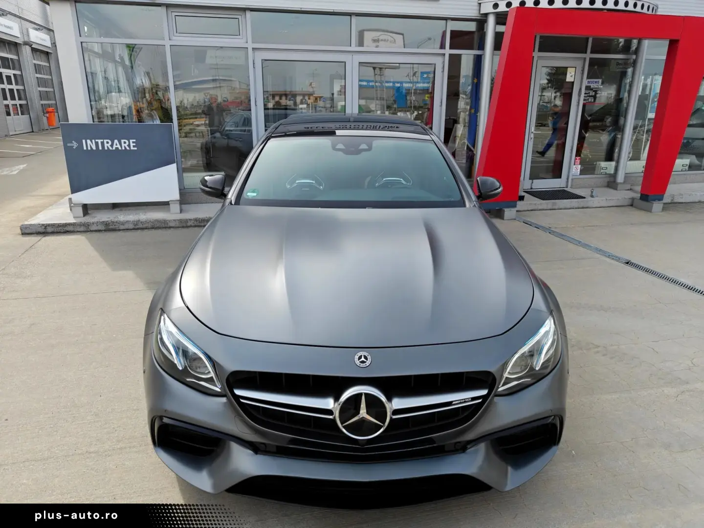 Mercedes-Benz E