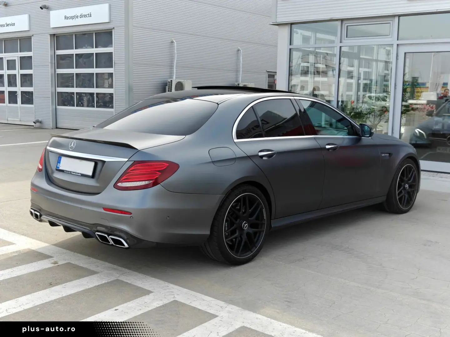 Mercedes-Benz E