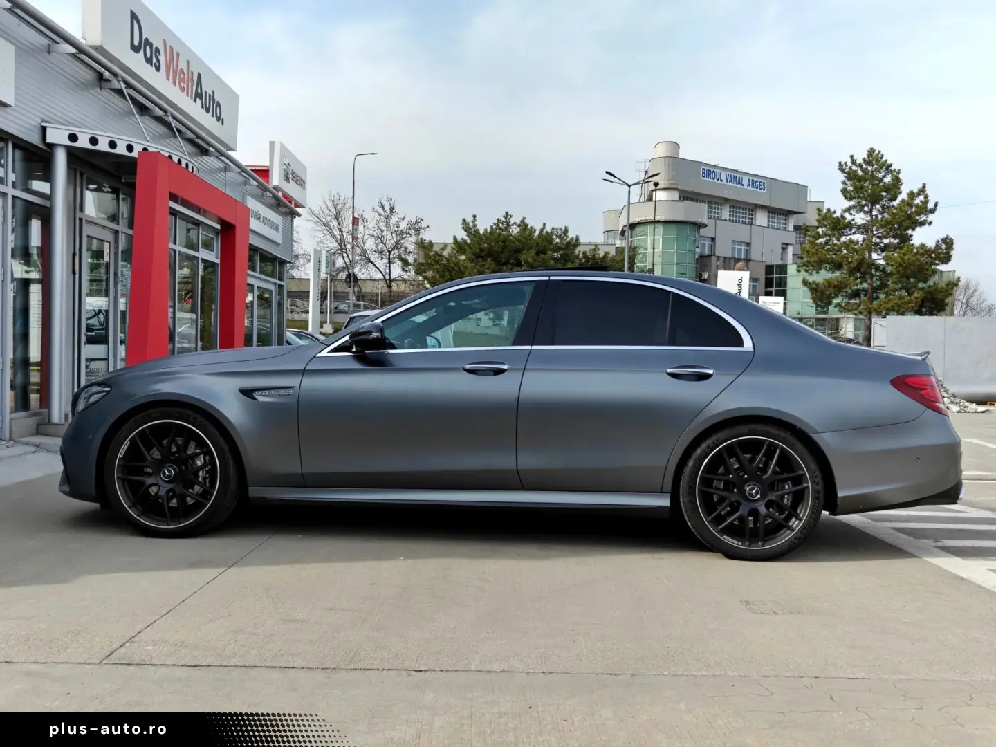 Mercedes-Benz E