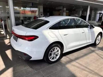 Noul Audi A5 Limuzina 35 TFSI 150cp Stronic