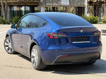 Tesla T-Model-Y