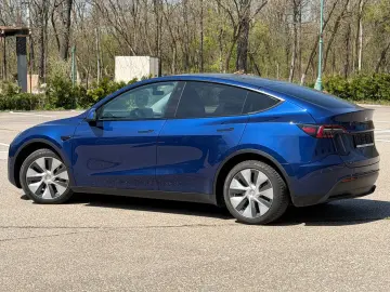 Tesla T-Model-Y