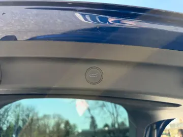 Tesla T-Model-Y