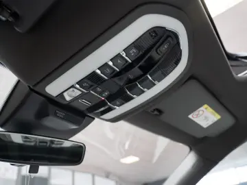 Porsche Macan GTS  LED  Pano  Bose  Chrono